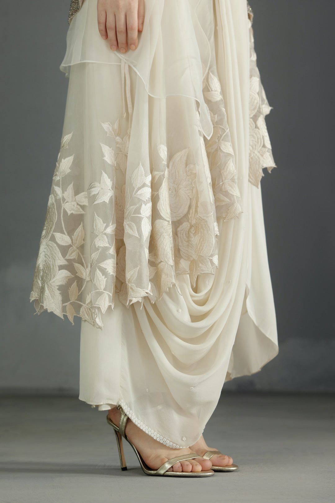 Anna Criss Cross  - Aikeyah