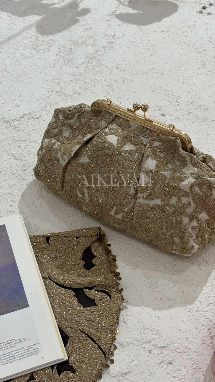 Dua purse