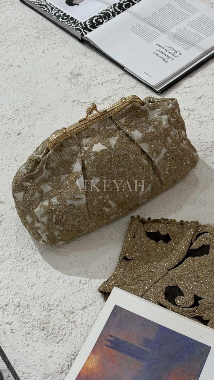 Dua purse